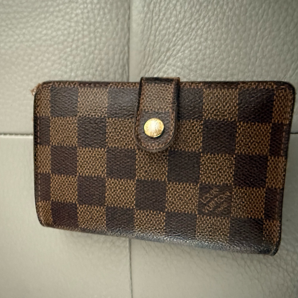 Louis Vuitton Damier Wallet